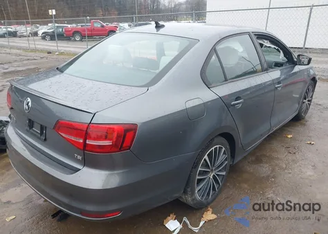 2015 Volkswagen Jetta 1.8T Sport из США, поврежденный, VIN 3VWD17AJ2FM402362